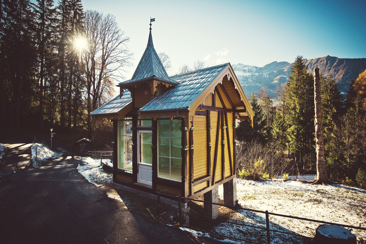 Kiosk «Weidhaus» Wengen – Yeti's Alphütten